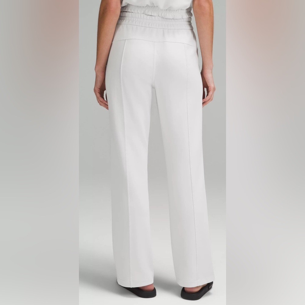 NWOT Lululemon Softstreme High-Rise Pant